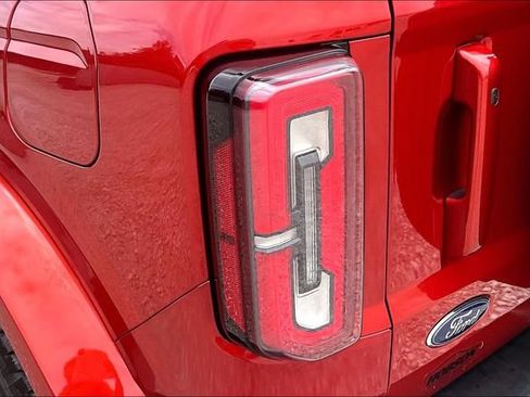 Used 2023 Ford Bronco Outer Banks AWD/4WD image 28