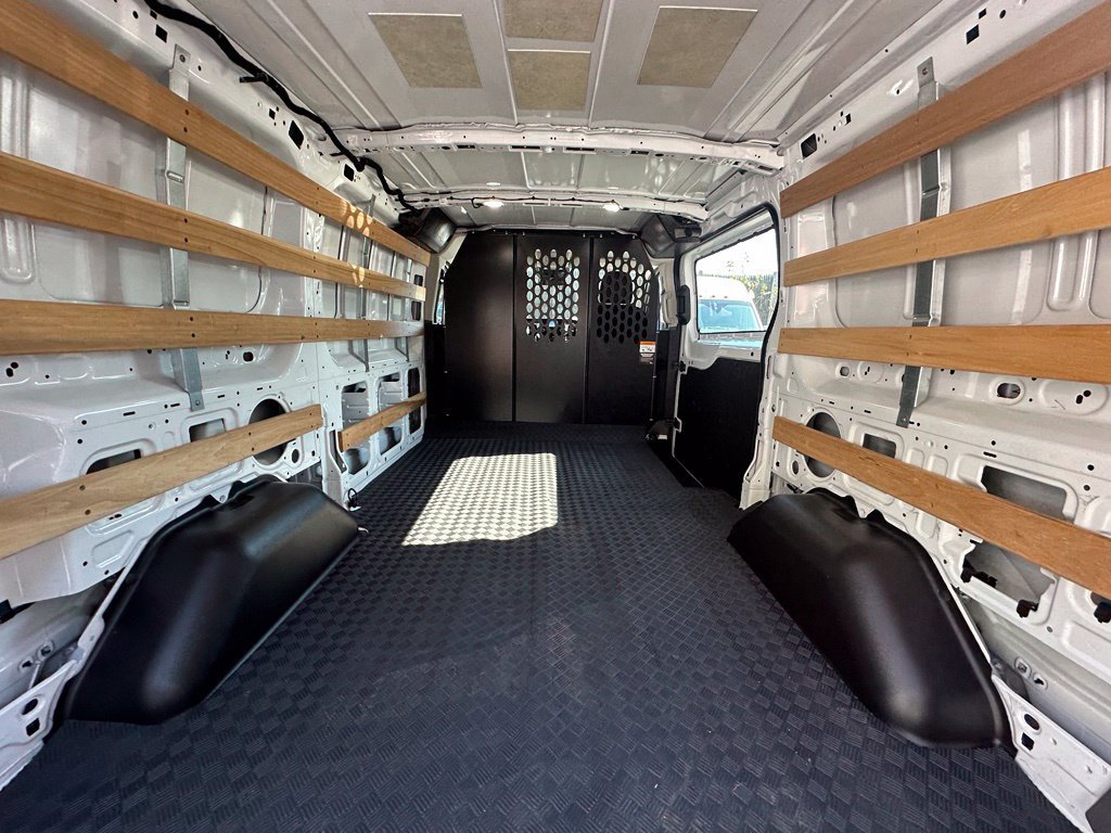 Used 2025 Ford Transit 250 Low Roof w/ Exterior Upgrade Package RWD image 10