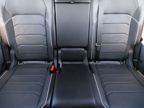 Used 2024 Volkswagen Tiguan SEL R-Line w/ MDO Package, Two-Row AWD/4WD image 13