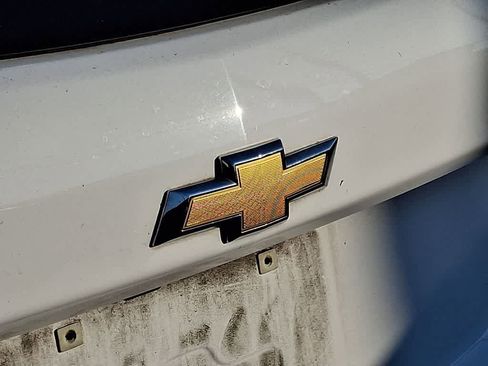 Used 2018 Chevrolet Equinox LT image 5