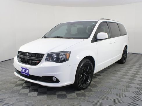 Used 2020 Dodge Grand Caravan SE image 18