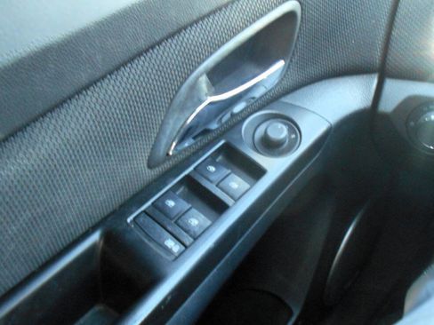 Used 2013 Chevrolet Cruze LT w/ All-Star Edition FWD image 18