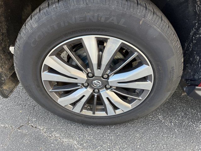 Used 2018 Nissan Pathfinder S AWD/4WD image 25