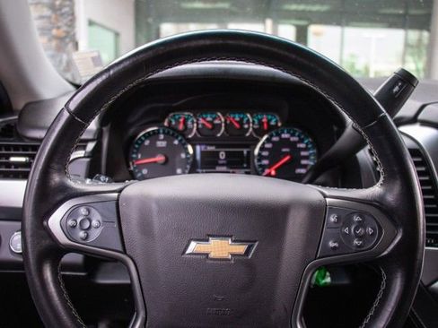 Used 2019 Chevrolet Tahoe LS image 13