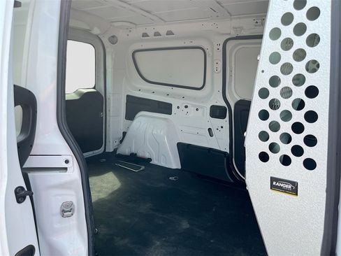 Used 2022 RAM ProMaster City Base image 23