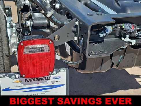 New 2025 Ford F550 4x4 Regular Cab Super Duty image 40