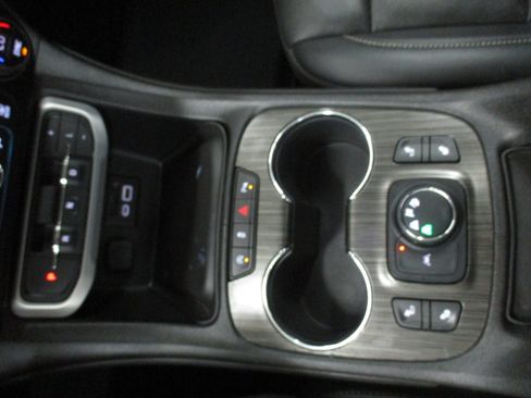 Used 2023 GMC Acadia SLT w/ Elevation Edition AWD/4WD image 31