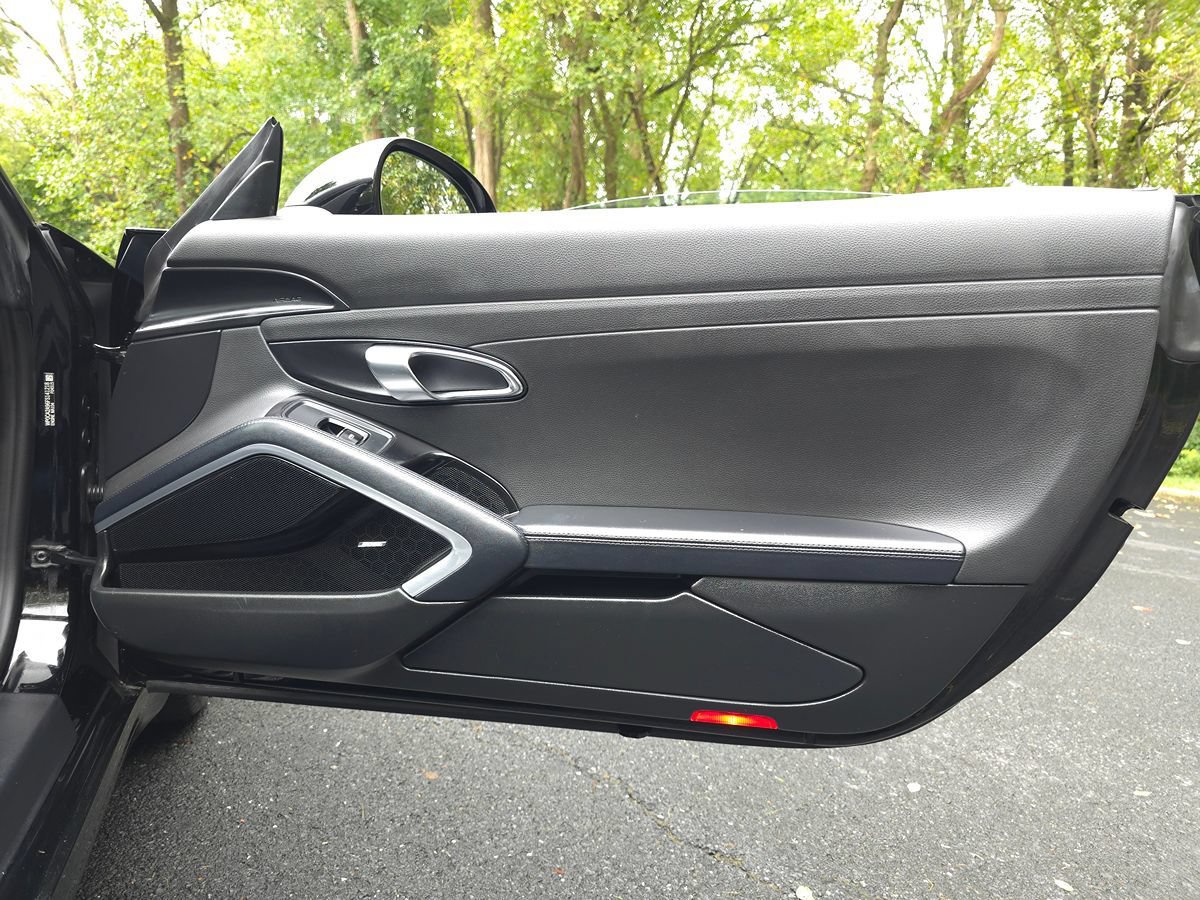 Used 2015 Porsche 911 Carrera RWD image 29