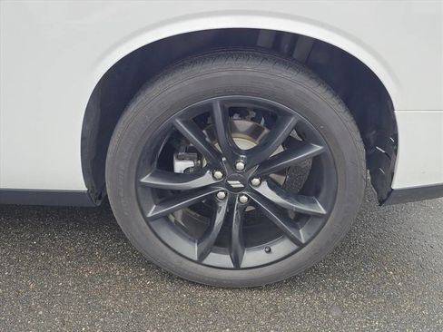 Used 2018 Dodge Challenger SXT w/ Blacktop Package RWD image 6