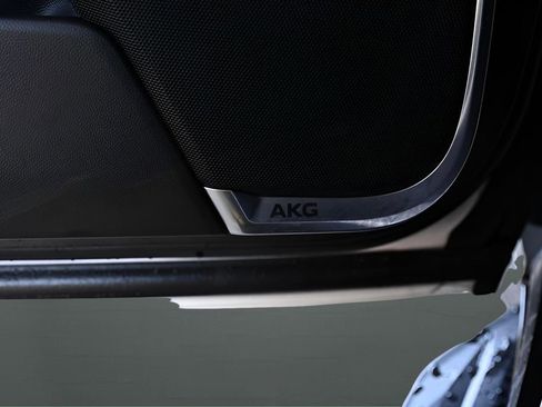 Used 2021 Cadillac Escalade Sport image 16