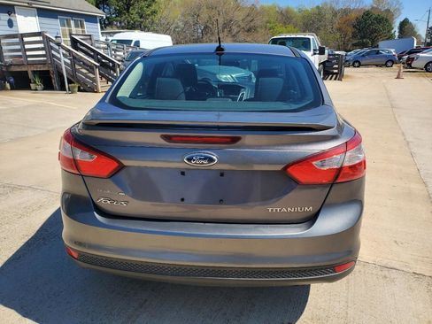 Used 2012 Ford Focus Titanium image 15