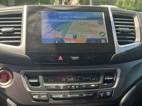 Used 2017 Honda Pilot EX-L image 14