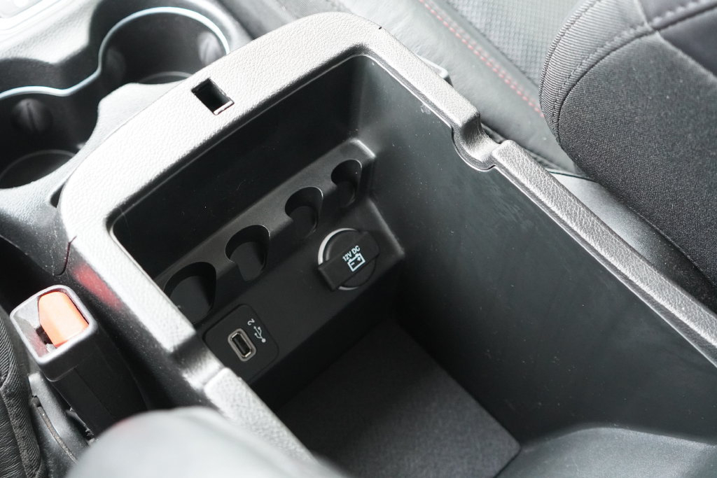 Used 2019 Jeep Cherokee Trailhawk AWD/4WD image 19