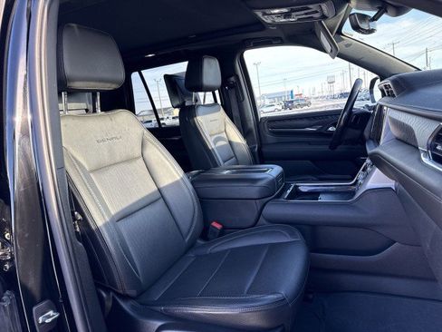 Certified 2023 GMC Yukon Denali w/ Advanced Technology Package image 26