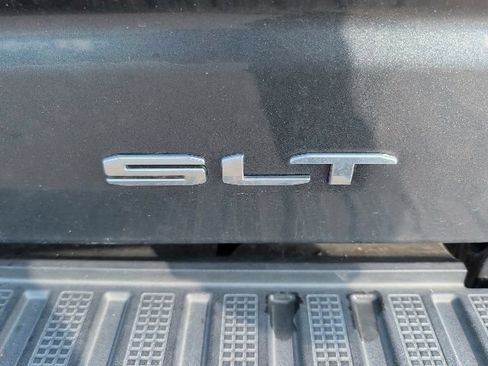 Used 2019 GMC Sierra 1500 SLT w/ Driver Alert Package I AWD/4WD image 16