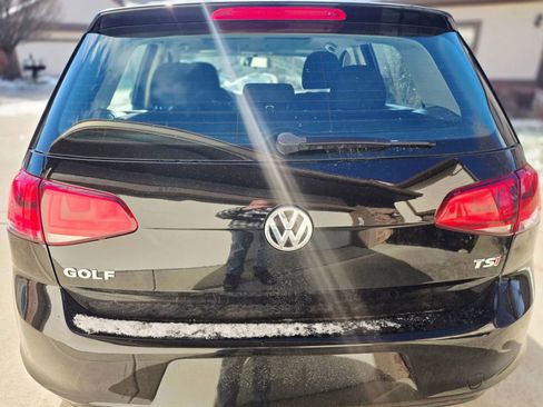 Used 2016 Volkswagen Golf S image 6