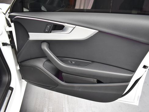 Used 2017 Audi A4 2.0T Premium image 19