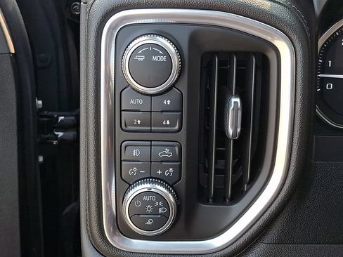 Used 2021 GMC Sierra 1500 Denali w/ Denali Premium Package AWD/4WD image 22