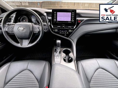 Used 2023 Toyota Camry SE image 15