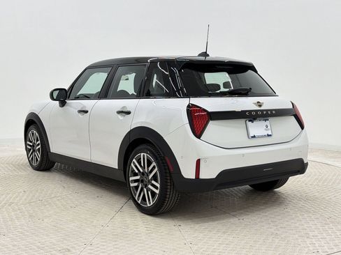 New 2026 MINI Cooper 4-Door Hardtop image 3
