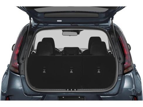 Used 2025 Kia Soul LX w/ LX Technology Package FWD image 12
