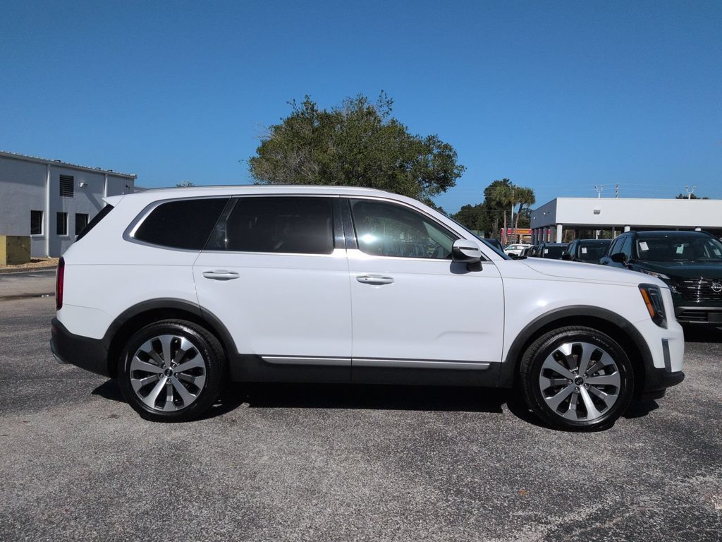Used 2021 Kia Telluride S FWD image 3