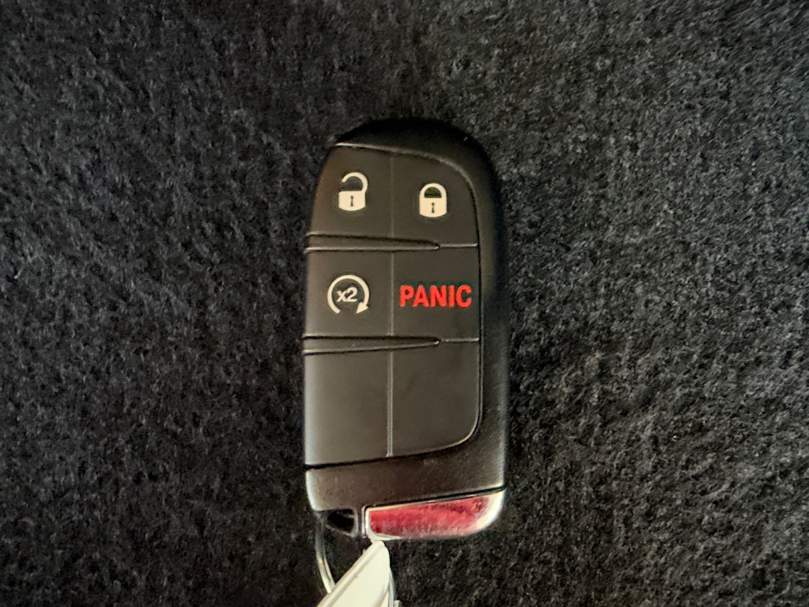 Used 2023 Jeep Renegade Latitude AWD/4WD image 30