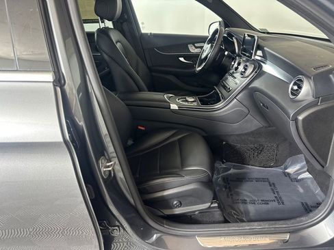 Used 2018 Mercedes-Benz GLC 300 4MATIC image 14