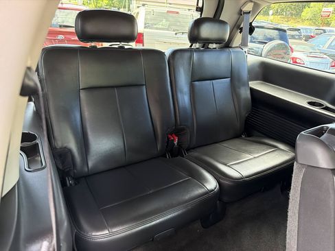 Used 2006 GMC Envoy XL SLT AWD/4WD image 15