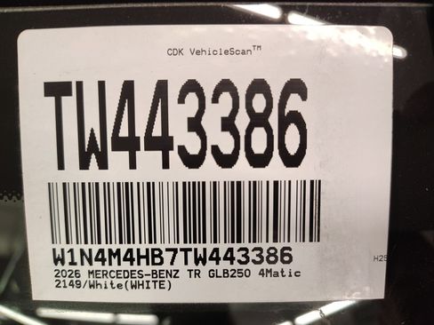 Certified 2026 Mercedes-Benz GLB 250 4MATIC image 18