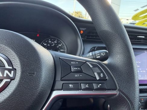 Certified 2024 Nissan Kicks SV image 18