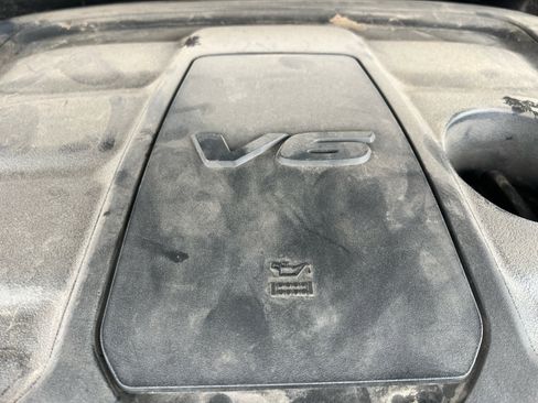 Used 2022 Jeep Grand Cherokee Laredo E image 21