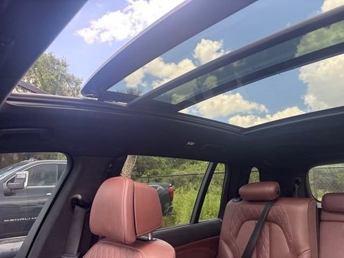 Used 2023 BMW X7 M60i AWD/4WD image 12