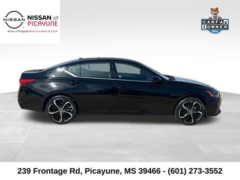 Used 2024 Nissan Altima 2.5 SR image 7