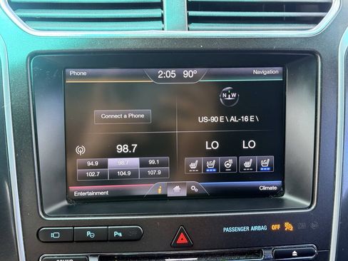 Used 2016 Ford Explorer Limited w/ Equipment Group 301A FWD image 16