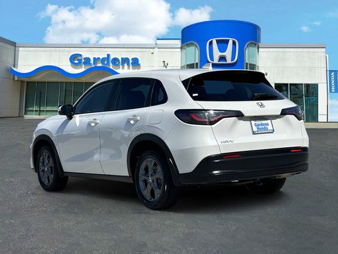 Used 2026 Honda HR-V LX image 4