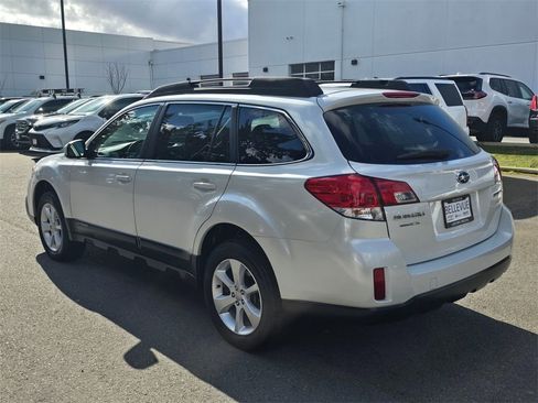 Used 2013 Subaru Outback 2.5i Premium w/ All-Weather Pkg image 3