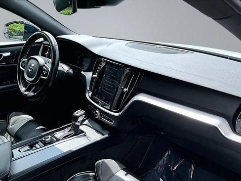 Used 2019 Volvo S60 T6 R-Design AWD/4WD image 12