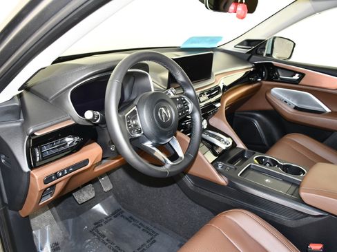 Certified 2025 Acura MDX SH-AWD w/ Technology Package image 37
