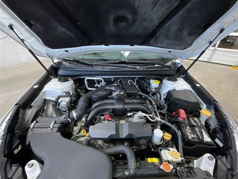 Used 2019 Subaru Outback 2.5i Touring w/ Popular Package #3A AWD/4WD image 28