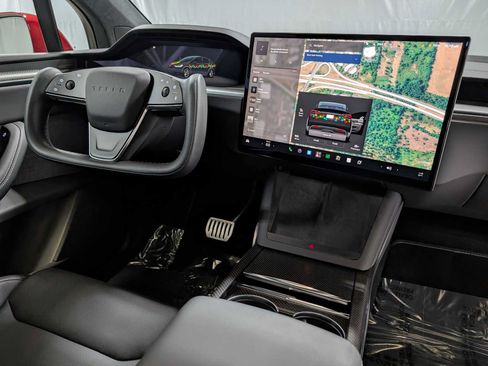 Used 2024 Tesla Model X Plaid AWD/4WD image 11