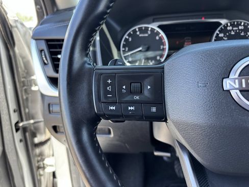 Used 2025 Nissan Rogue SV AWD/4WD image 29