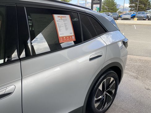 Certified 2022 Volkswagen ID.4 Pro RWD image 59