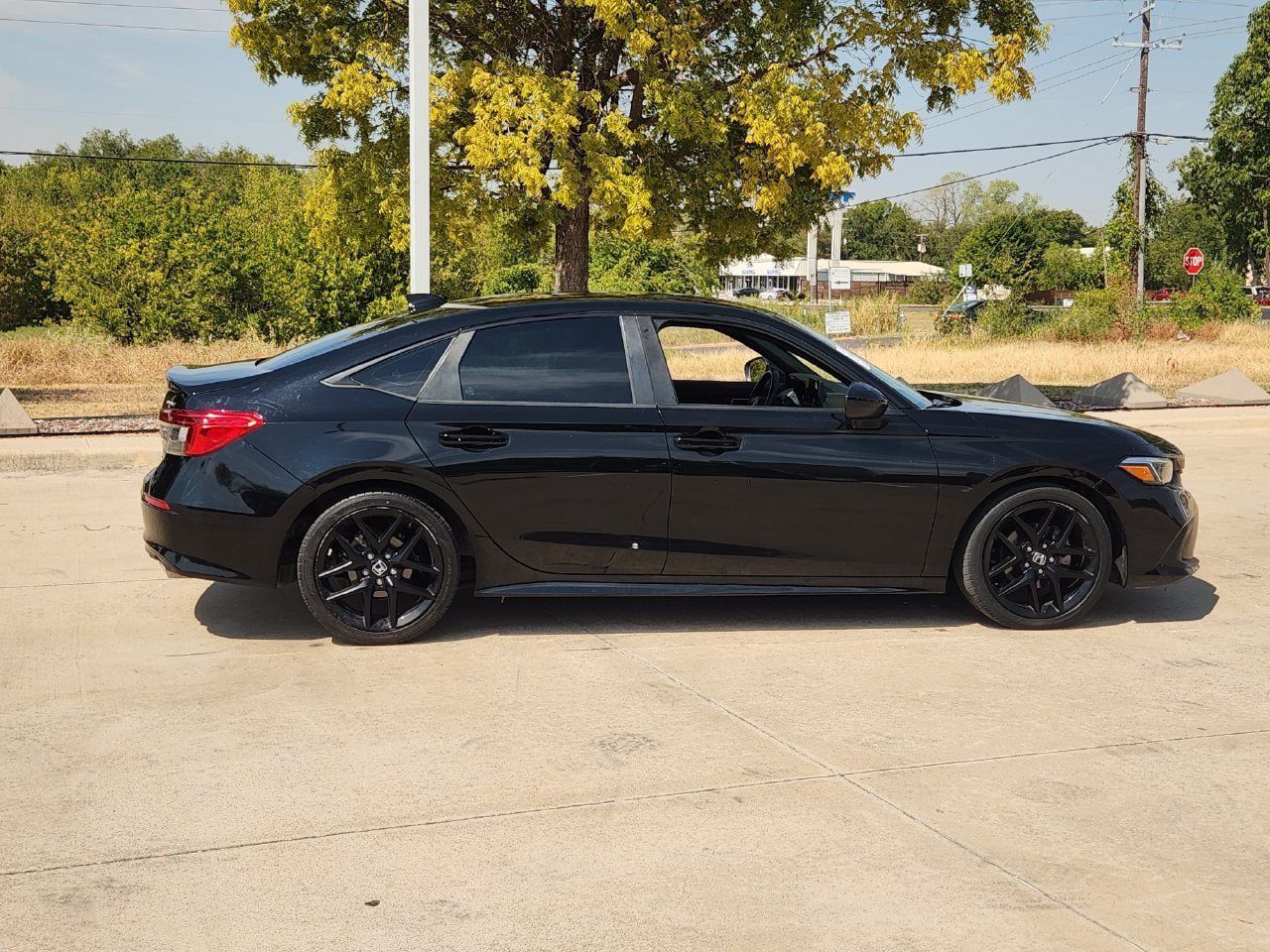 Used 2023 Honda Civic Sport image 8