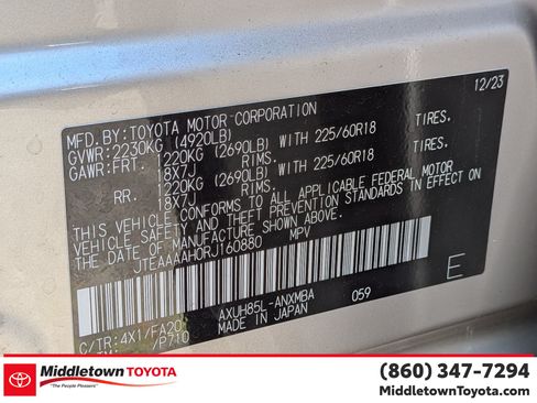 Used 2024 Toyota Venza LE AWD/4WD image 38