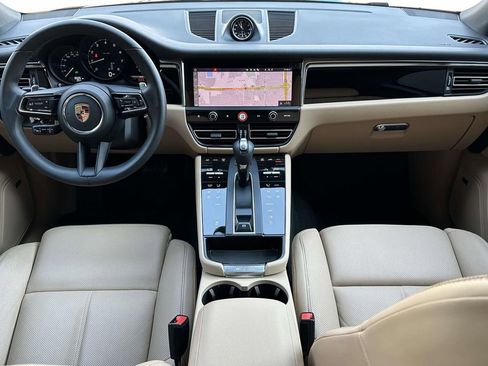 Certified 2026 Porsche Macan image 15