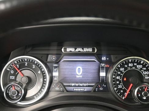 Used 2022 RAM 1500 Big Horn AWD/4WD image 11