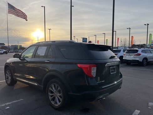 Used 2022 Ford Explorer Limited w/ Equipment Group 301A image 7