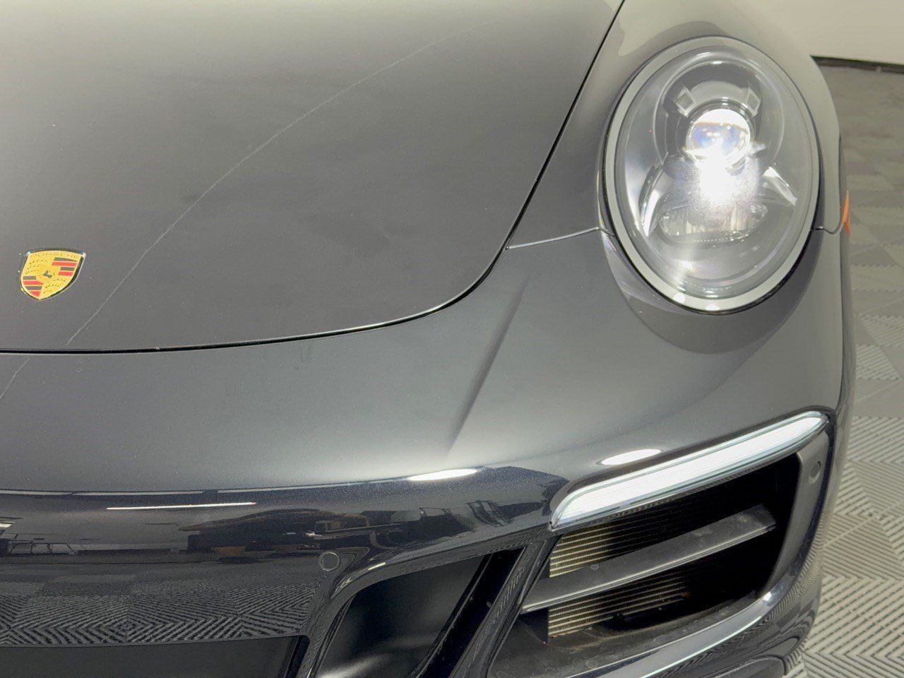 Certified 2019 Porsche 911 Targa 4 GTS AWD/4WD image 12