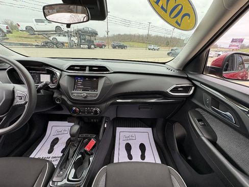 Used 2021 Chevrolet TrailBlazer LT image 23